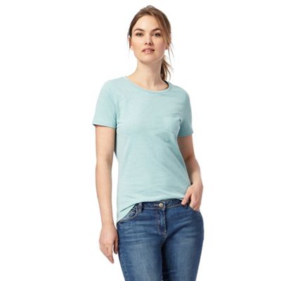 Light turquoise chest pocket t-shirt